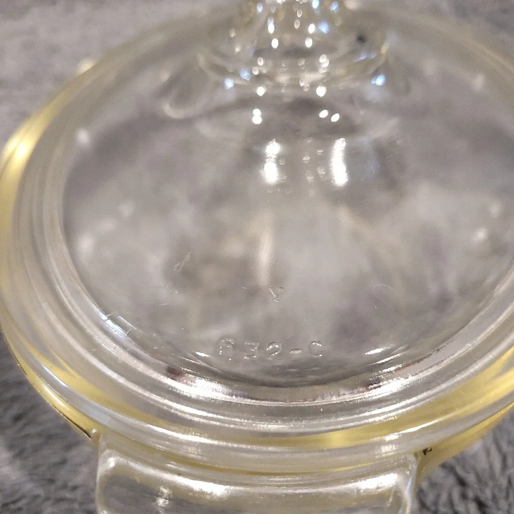 Pyrex this vintage